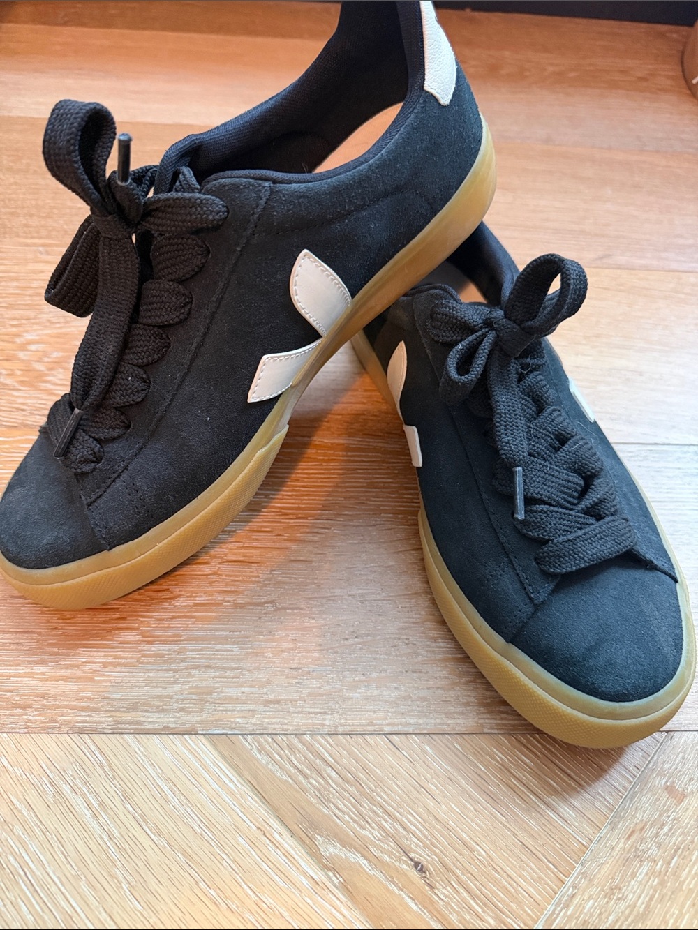 Men’s Veja Black Suede Campo Sneakers White Logo- eu 42 us 9